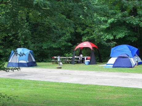 Tent Campsites with Water Power and Wifi at Yonah Mountain Campground